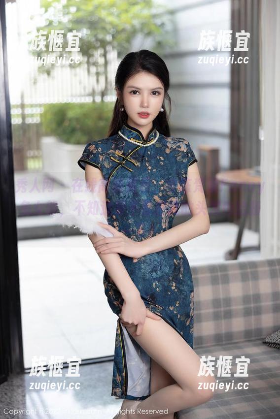秀人网 - 在线高清展示，学陈梵妮Fanny兔女郎，不知道要不要把我的头发也给扭一下？