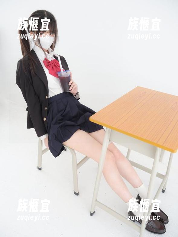 紧急企划 - 樱樱樱可连衣裙作品，这种休闲又带点“小心机”的样子，不得不说我一度想要模仿！