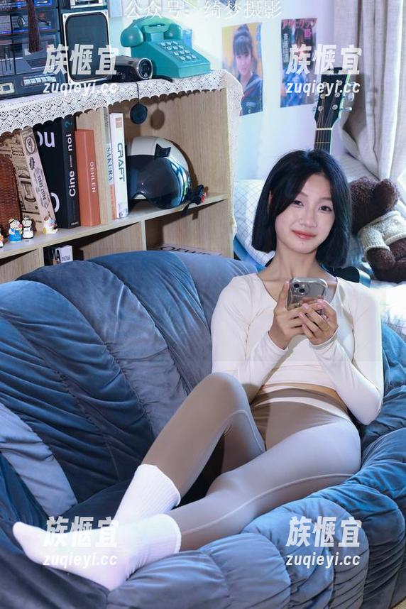 绮梦摄影-以凡 绮梦摄影 - 凡事都有破绽,以凡的浴室原图却总能让人无从反驳,壁纸那一抹色调,唉,真的太迷了。