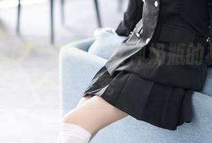 语画界 - 睁大眼睛！女神奶瓶的福利图片秀