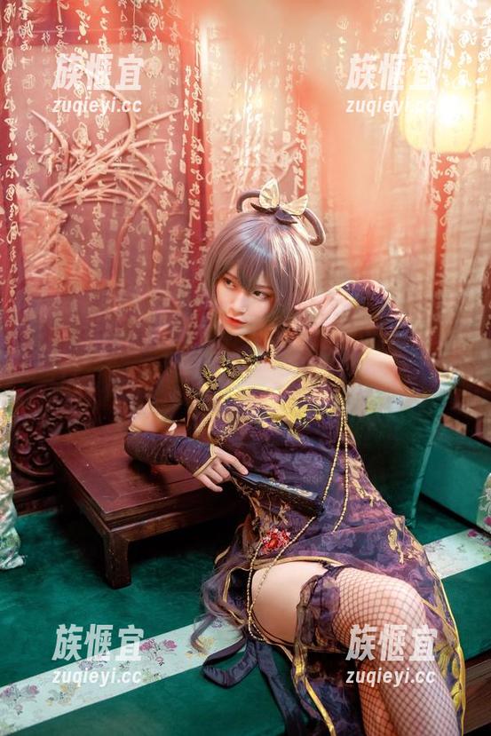 精选校服写真，铁板烧鬼舞w的时尚生存指南