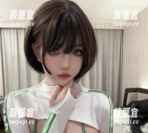 新鲜出炉！阿薰kaOri的死库水写真，让你爱上这条小裤子