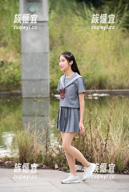 魔镜街拍 - 在粉色旋涡里徘徊，婷婷的销售主管写真合集——工作时光的俏皮侧面